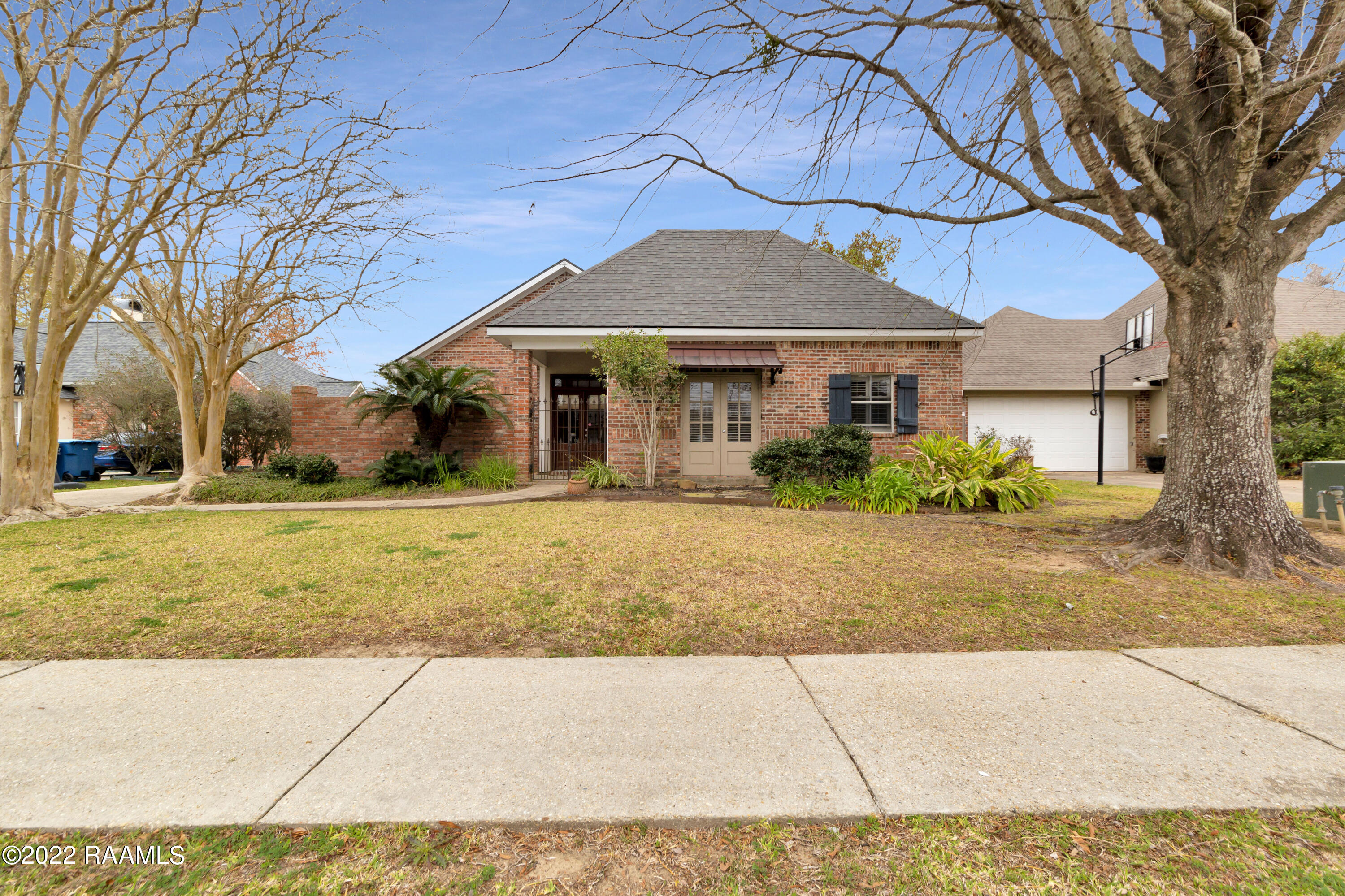 122 Briarmeadow Drive Lafayette Home Listings - Duncan Realty Professionals, LLC Lafayette Real Estate